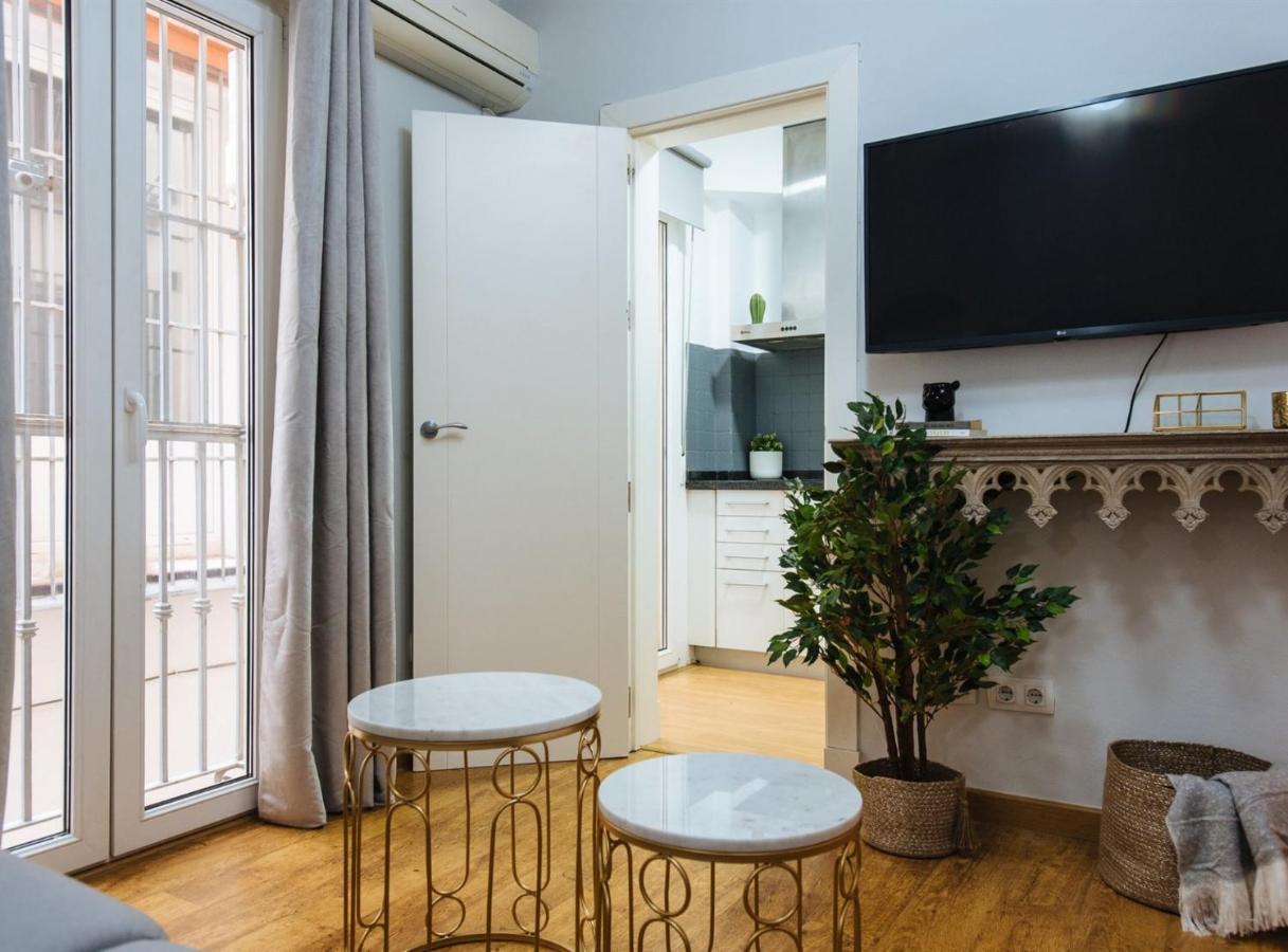 Feijoo Suite Apartment Seville Ngoại thất bức ảnh